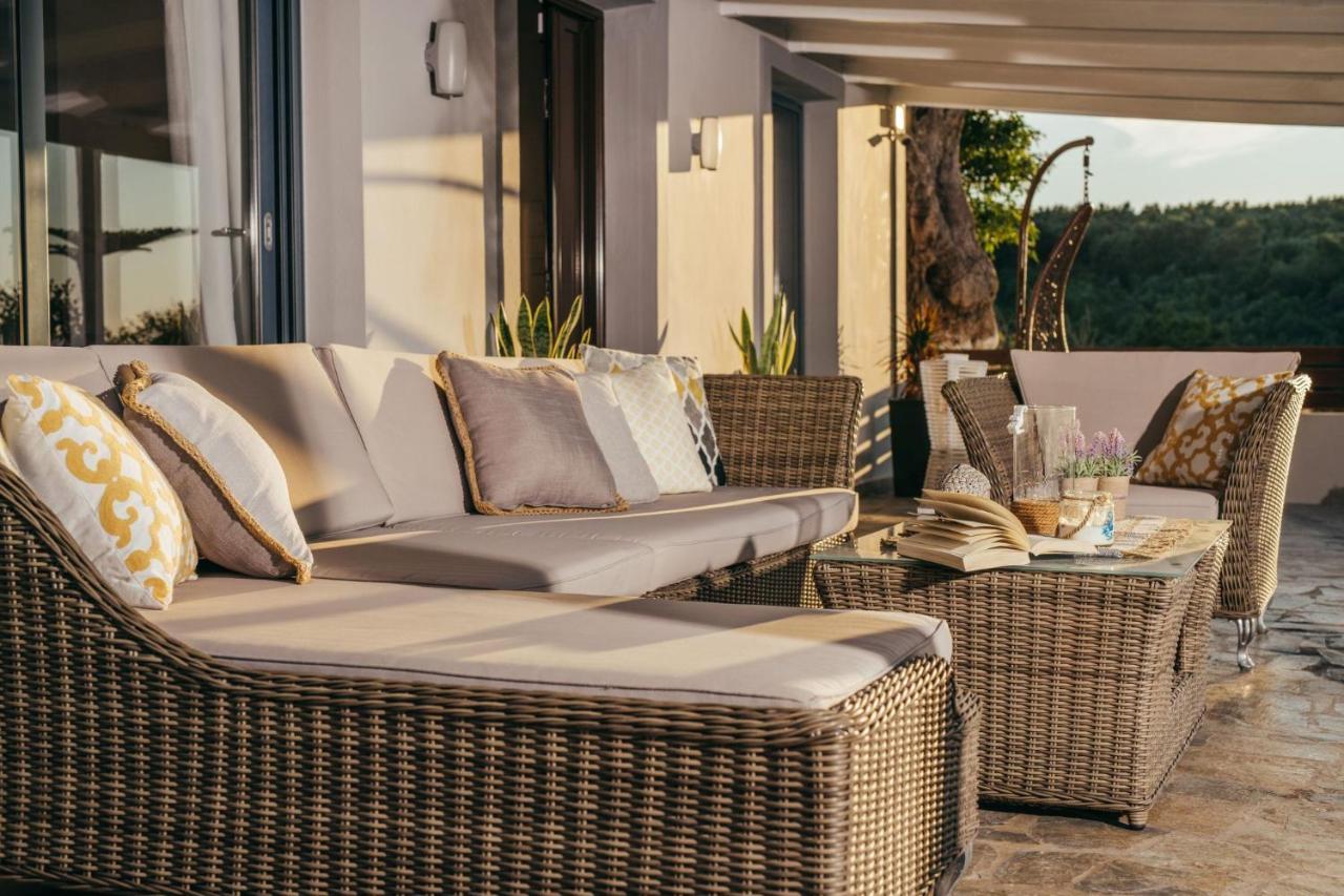 Villa Venia - Cozy Escape With Scenic Sew View, By Zantewize Tragaki Ngoại thất bức ảnh